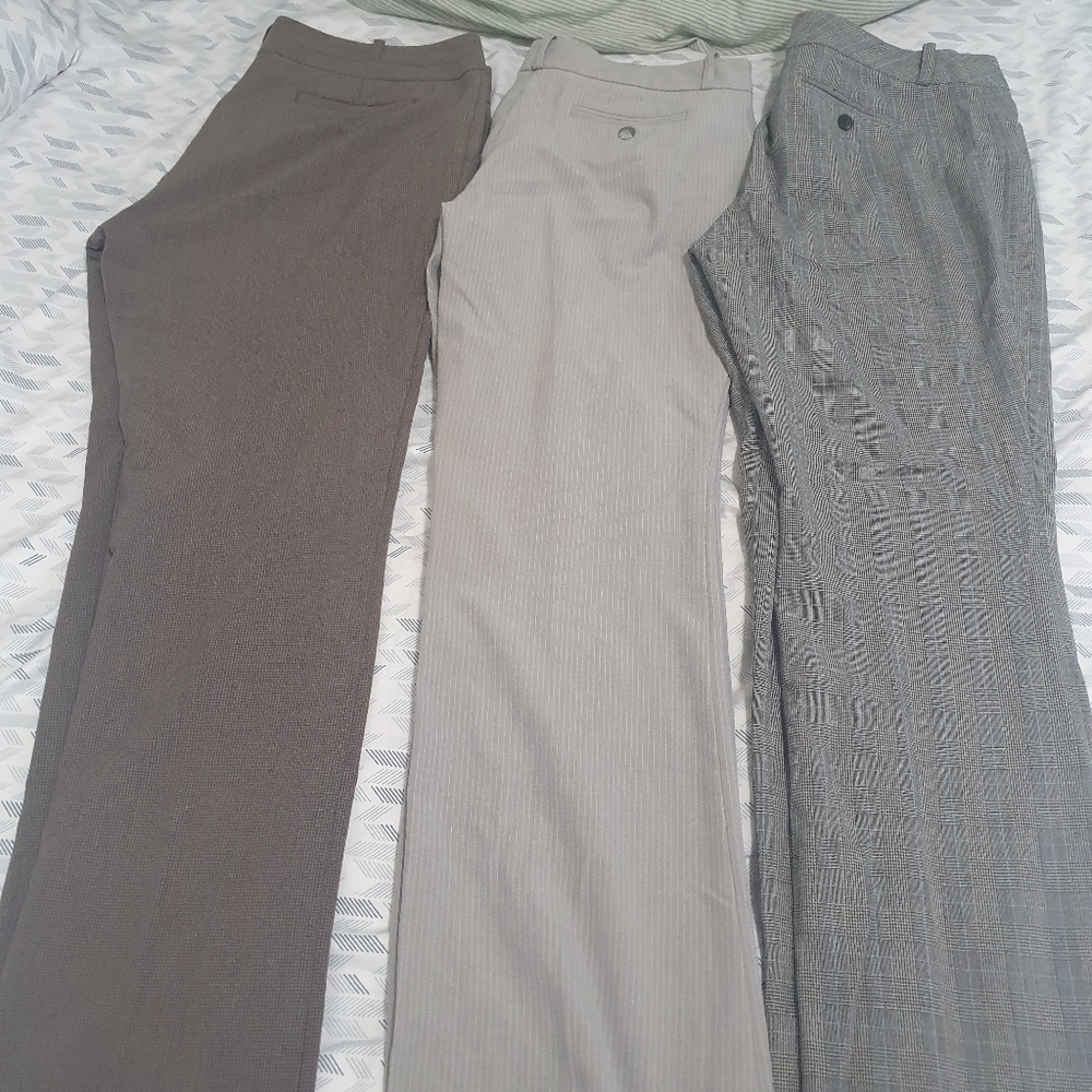 Worthington Pants Size 10P. Colors brown,grey and turquoise